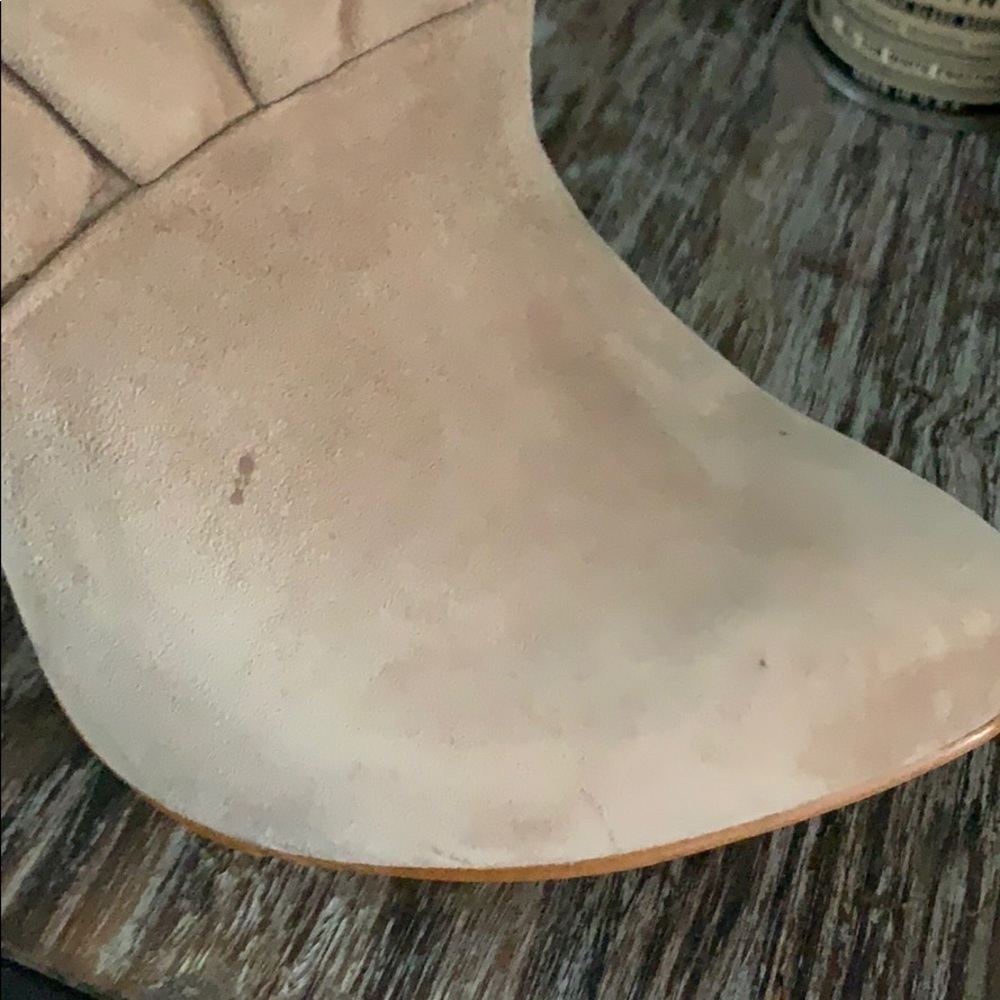 Zara WOMAN Tan Suede Ruffle Booties - Picture 8 of 15